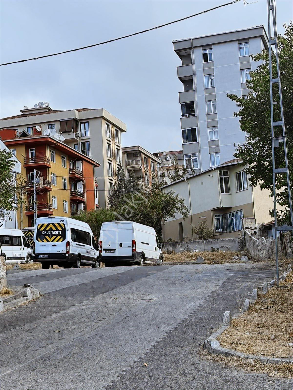 Menderes Yavuz'dan Fırsat İçerenköyde 234 M2 Kaks 2,10 İmarlı — fotoğraf 5