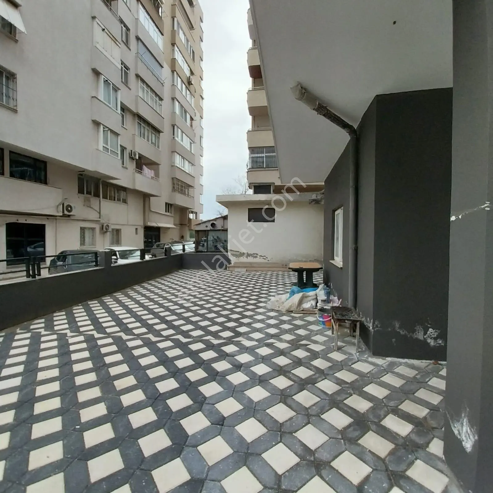 Cemalpaşada Sıfır Masrafsız Kapalı Mutfak 3+1 Satılık Daire — fotoğraf 2