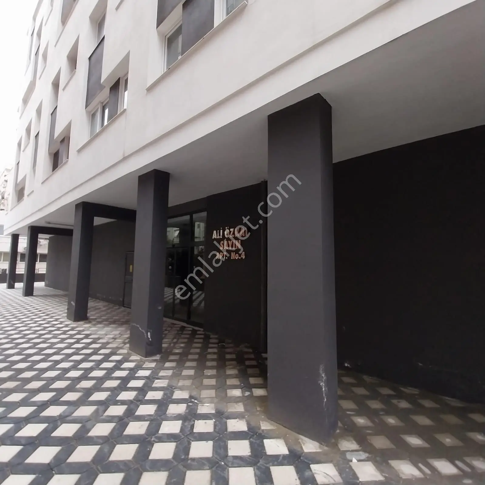 Cemalpaşada Sıfır Masrafsız Kapalı Mutfak 3+1 Satılık Daire — fotoğraf 3