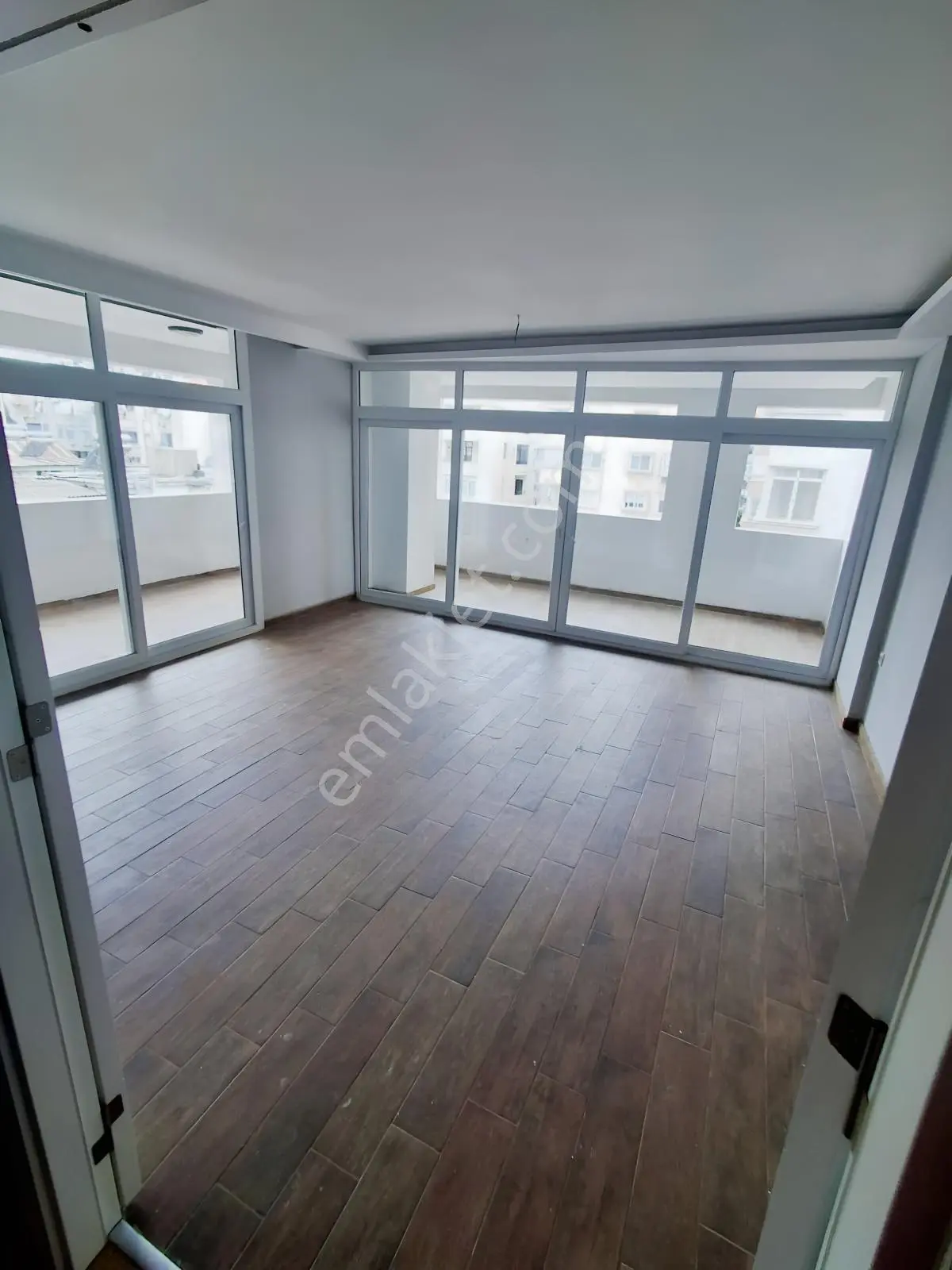 Cemalpaşada Sıfır Masrafsız Kapalı Mutfak 3+1 Satılık Daire — fotoğraf 10