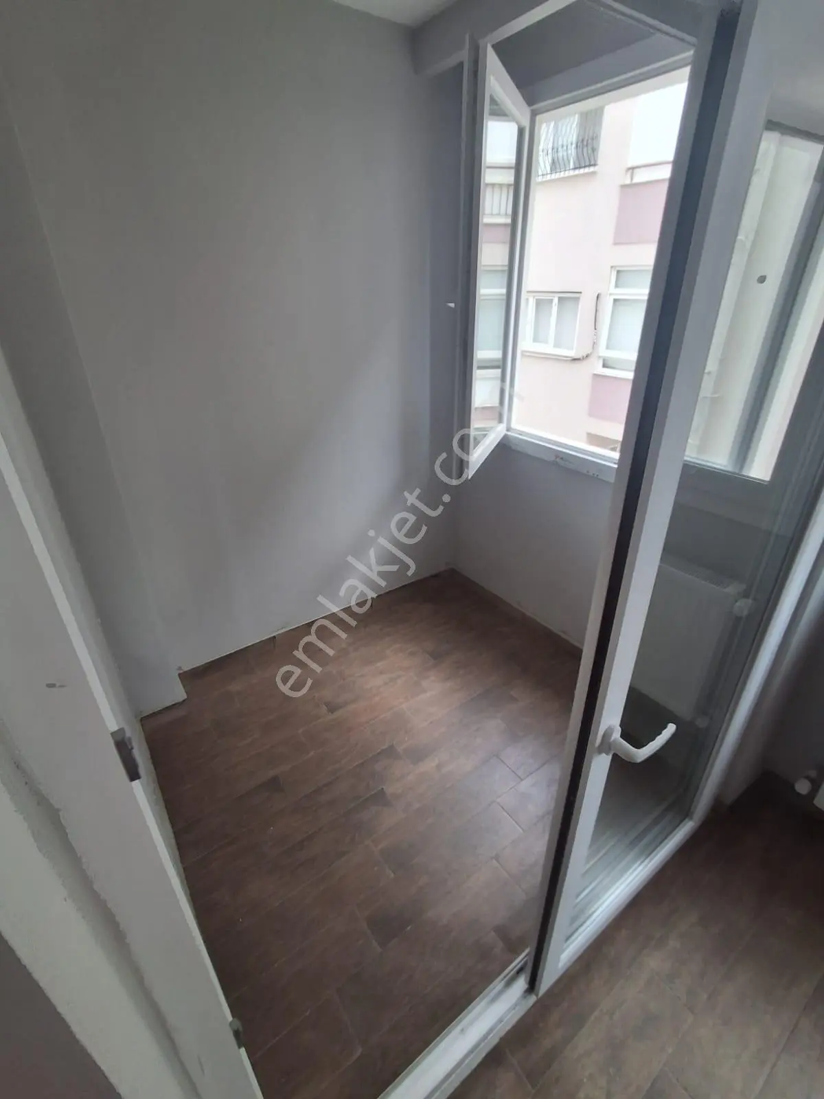 Cemalpaşada Sıfır Masrafsız Kapalı Mutfak 3+1 Satılık Daire — fotoğraf 15