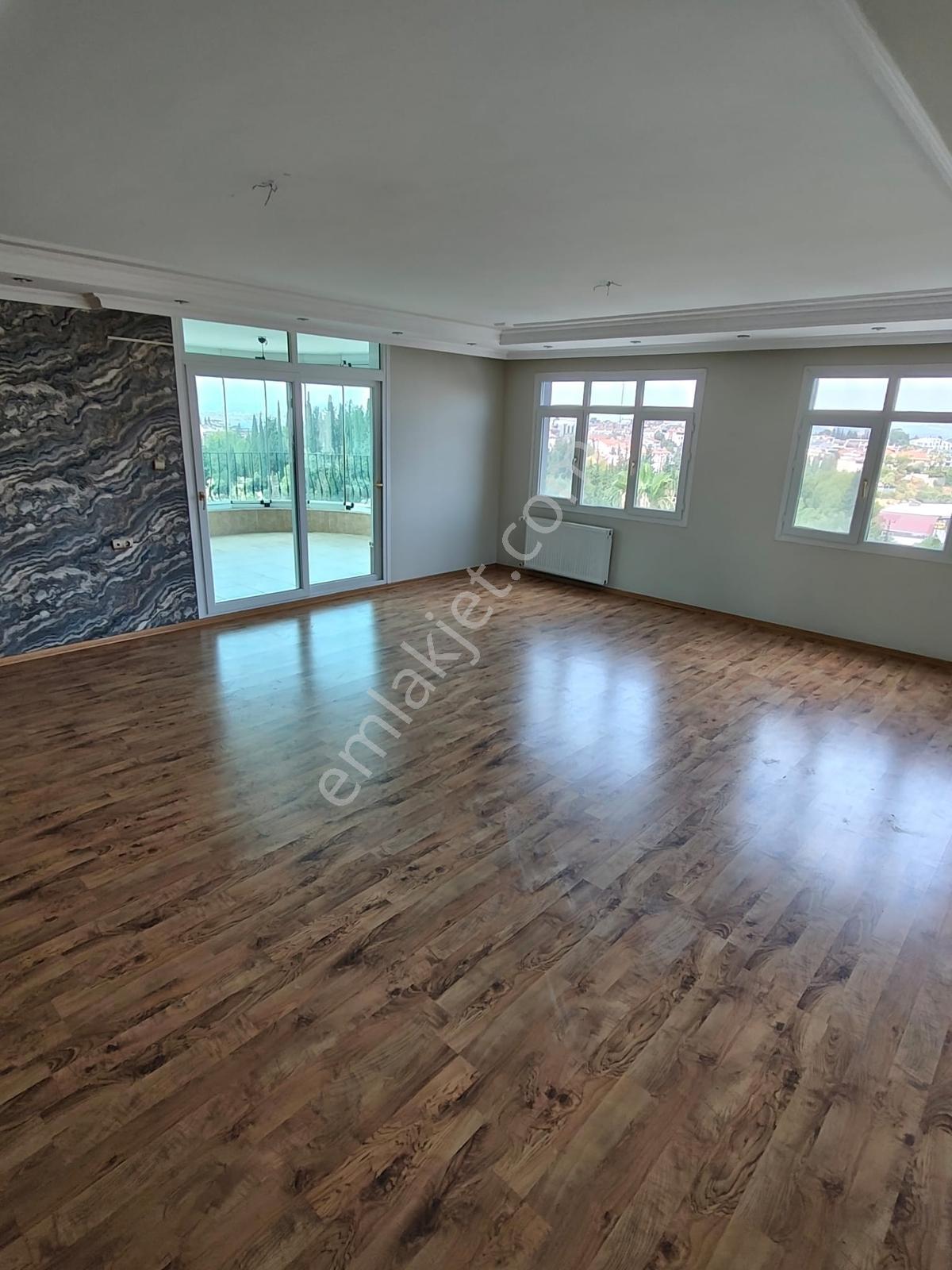 Süleyman Demirel Bulvarı Göl Manzaralı K.mutfak 4+1 Satılık — fotoğraf 4