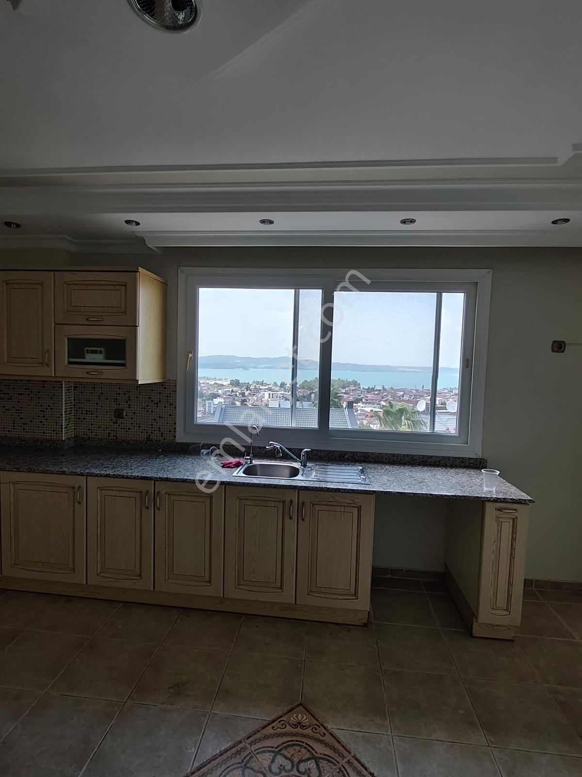 Süleyman Demirel Bulvarı Göl Manzaralı K.mutfak 4+1 Satılık — fotoğraf 7