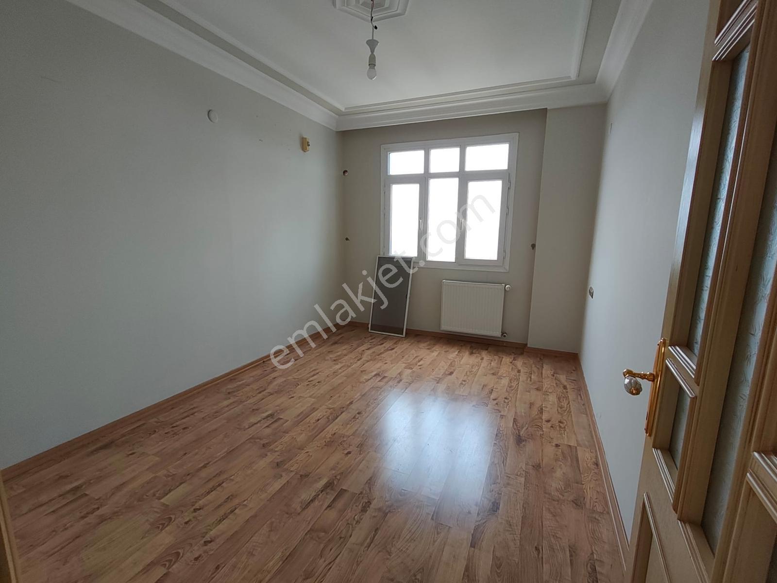 Süleyman Demirel Bulvarı Göl Manzaralı K.mutfak 4+1 Satılık — fotoğraf 9