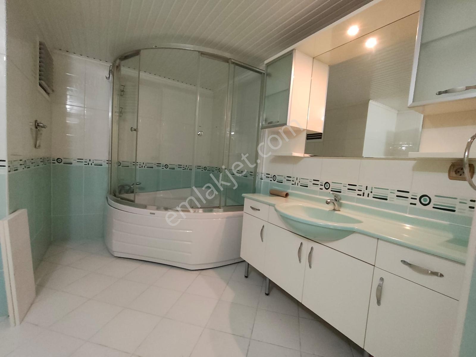 Süleyman Demirel Bulvarı Göl Manzaralı K.mutfak 4+1 Satılık — fotoğraf 16