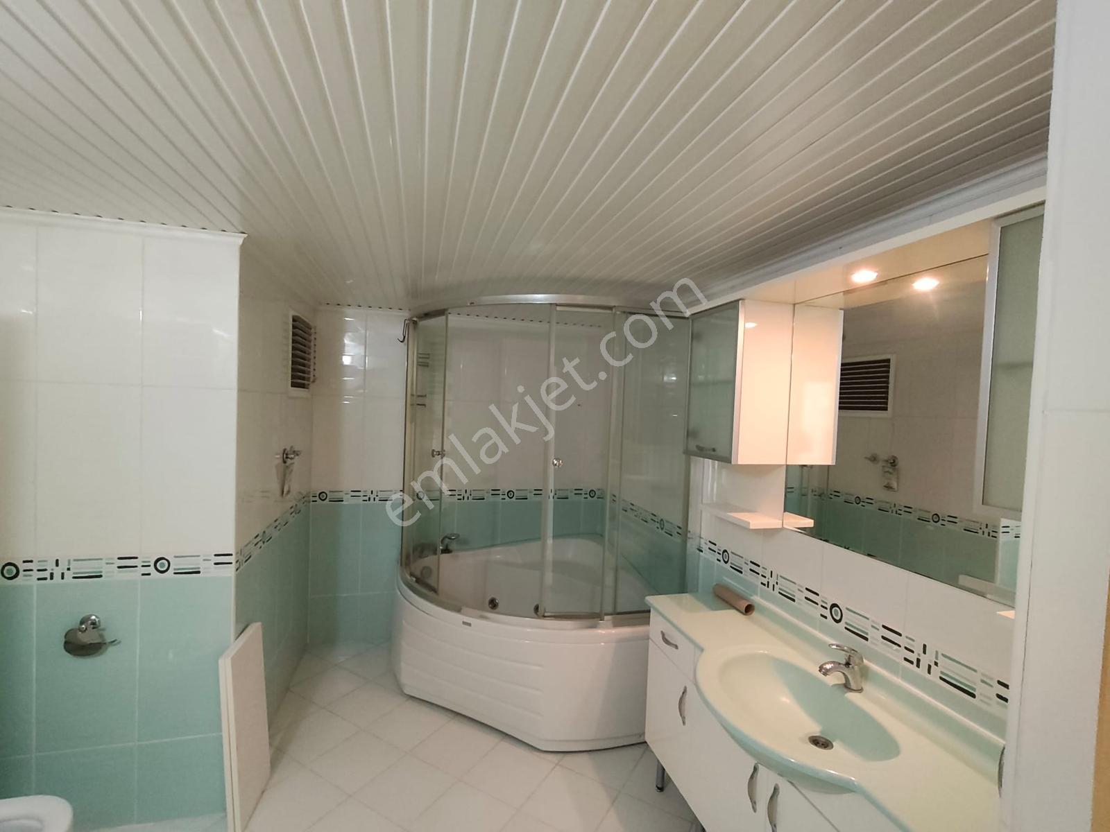 Süleyman Demirel Bulvarı Göl Manzaralı K.mutfak 4+1 Satılık — fotoğraf 18