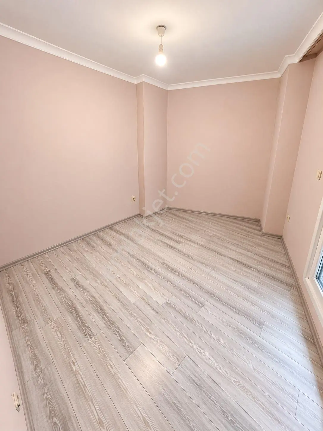 Kaçmaz'dan İdealtepe Sahil'de Eşşiz Konumlu Ara Kat Balkonlu 2+1 — fotoğraf 3