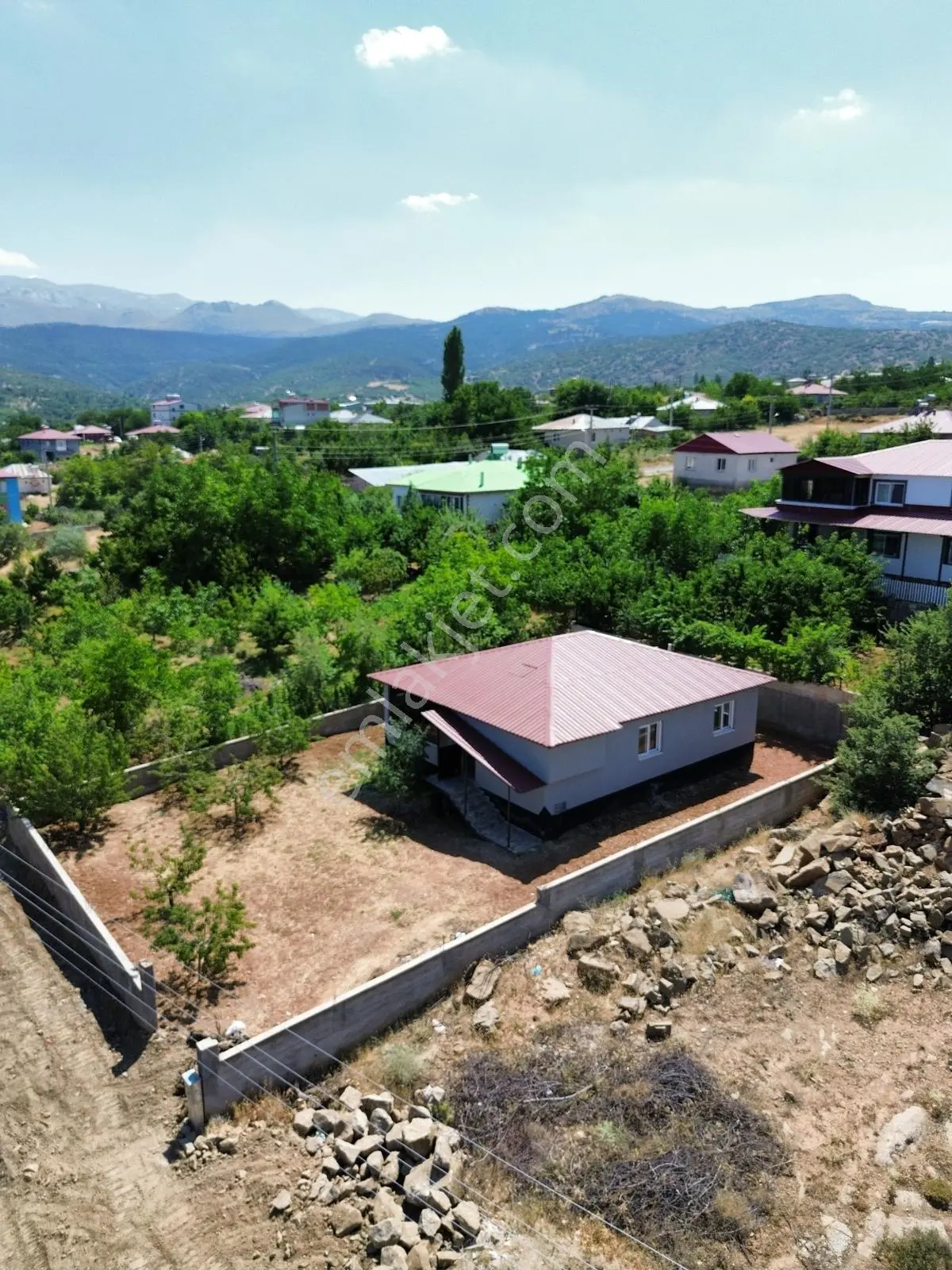 Ulukışla Kılan/fatihte 598 M² Arsa İçerisinde Müstakil Ev — fotoğraf 5