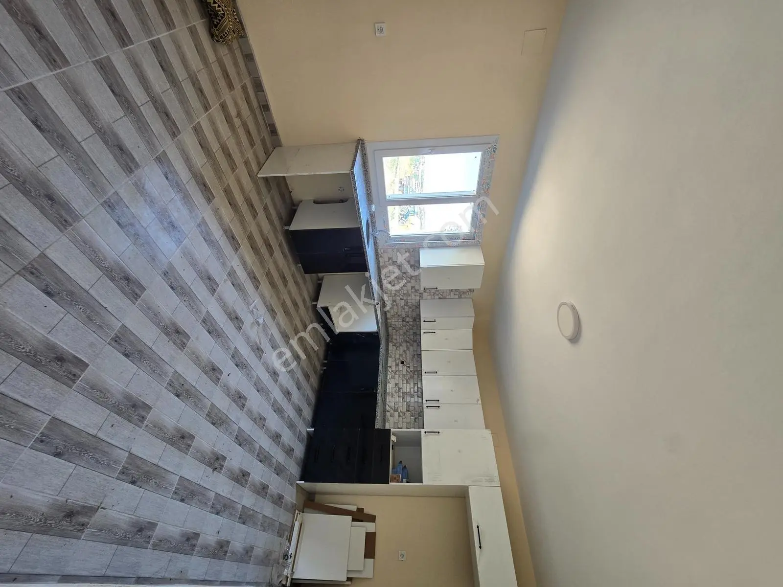 Ulukışla Kılan/fatihte 598 M² Arsa İçerisinde Müstakil Ev — fotoğraf 9