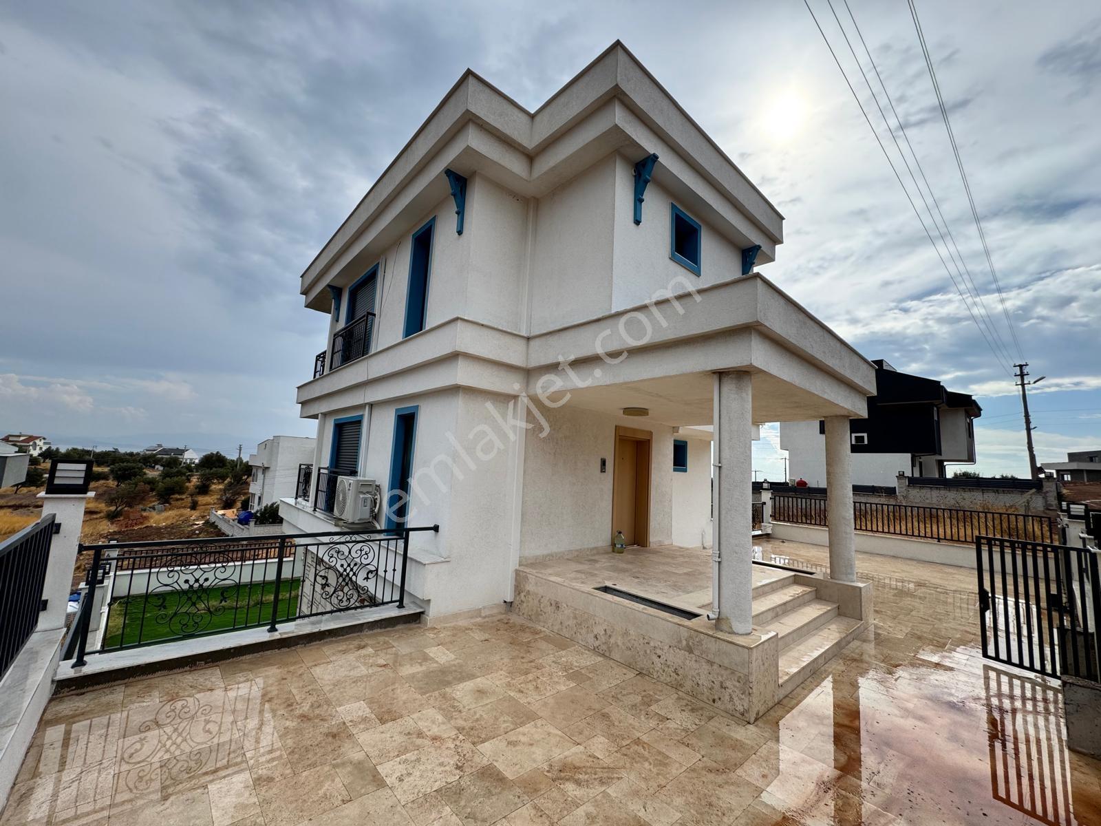 Çandarlının En Lüx Ve Modern Villası Müstakil Havuzlu — fotoğraf 4
