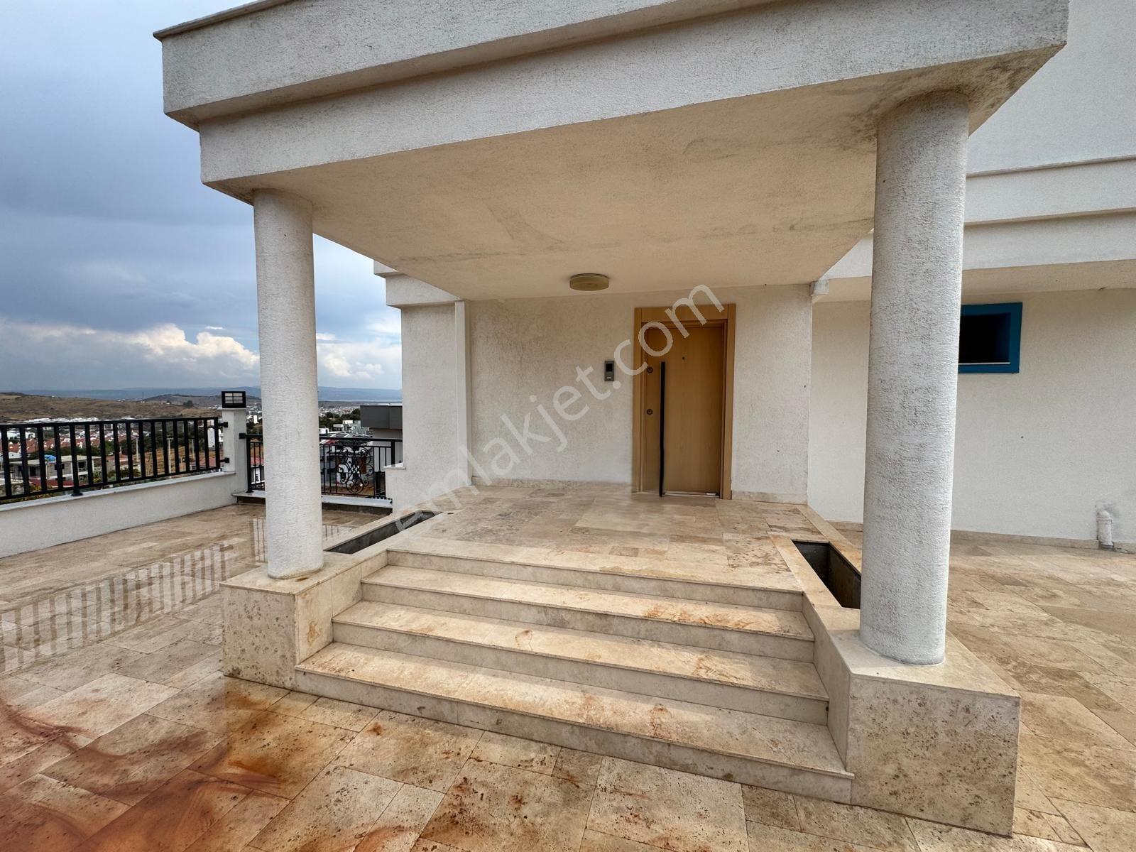 Çandarlının En Lüx Ve Modern Villası Müstakil Havuzlu — fotoğraf 9