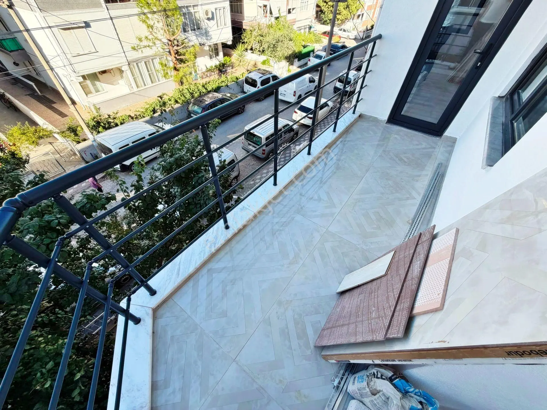 Aktif'ten Akçay Merkezde Satılık Denize Yakın Ön Cephe Full Yapılı 2+1 Daire — fotoğraf 5