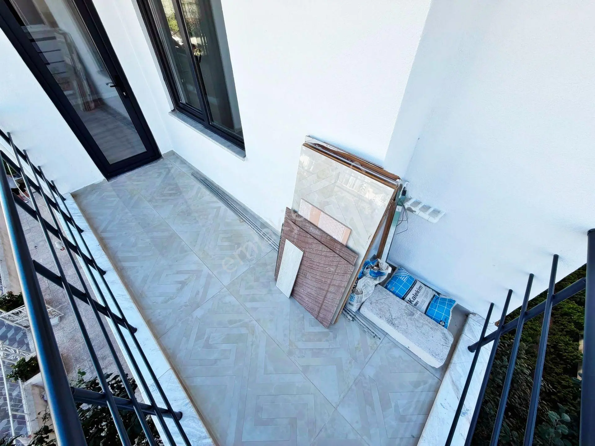 Aktif'ten Akçay Merkezde Satılık Denize Yakın Ön Cephe Full Yapılı 2+1 Daire — fotoğraf 6