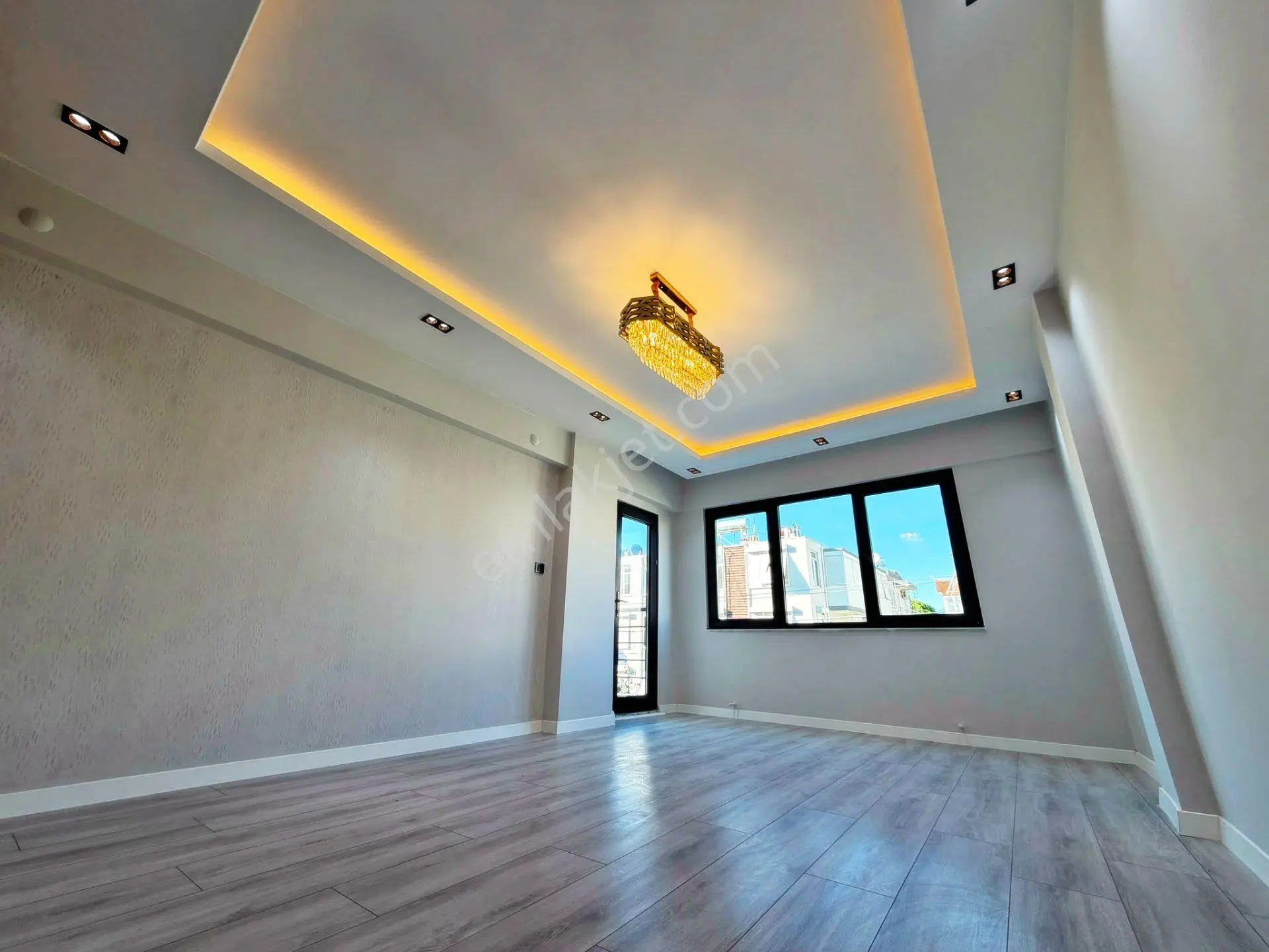 Aktif'ten Akçay Merkezde Satılık Denize Yakın Ön Cephe Full Yapılı 2+1 Daire — fotoğraf 24