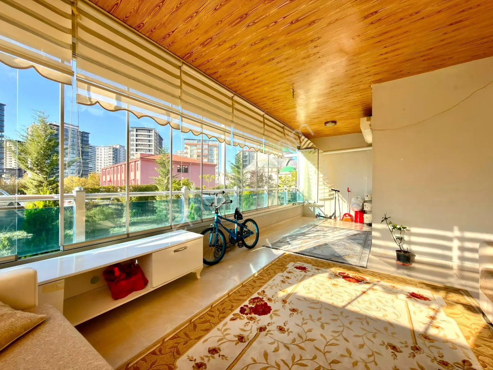 Nasip'ten Bulvar Yakını Lüx Site'de 190m² 2 Banyolu Ortakat 4+1 — fotoğraf 9
