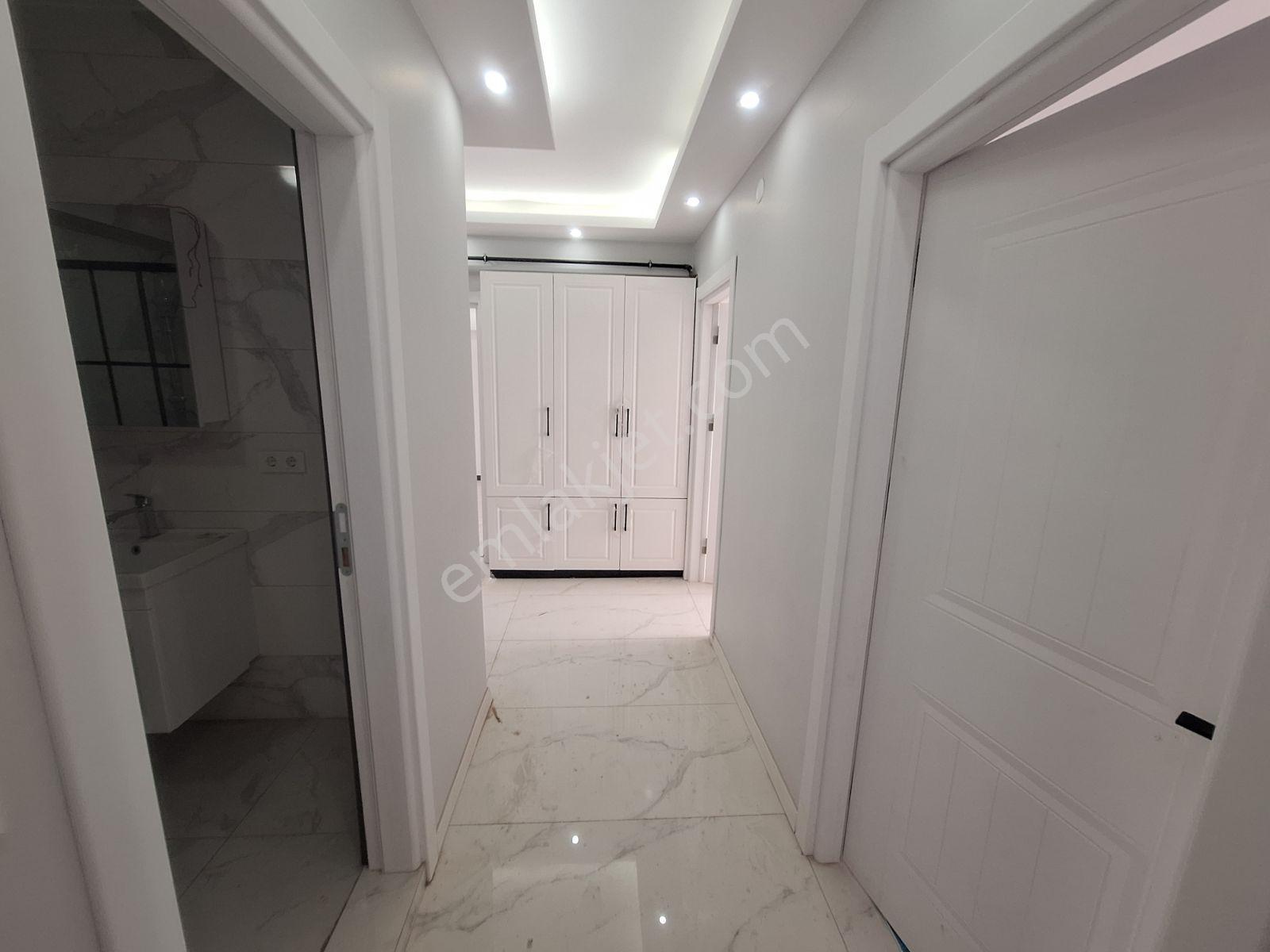 Mehmetoğlu Gayrimenkulden Hatip Mah.site İçinde 2+1 Satılık — fotoğraf 11