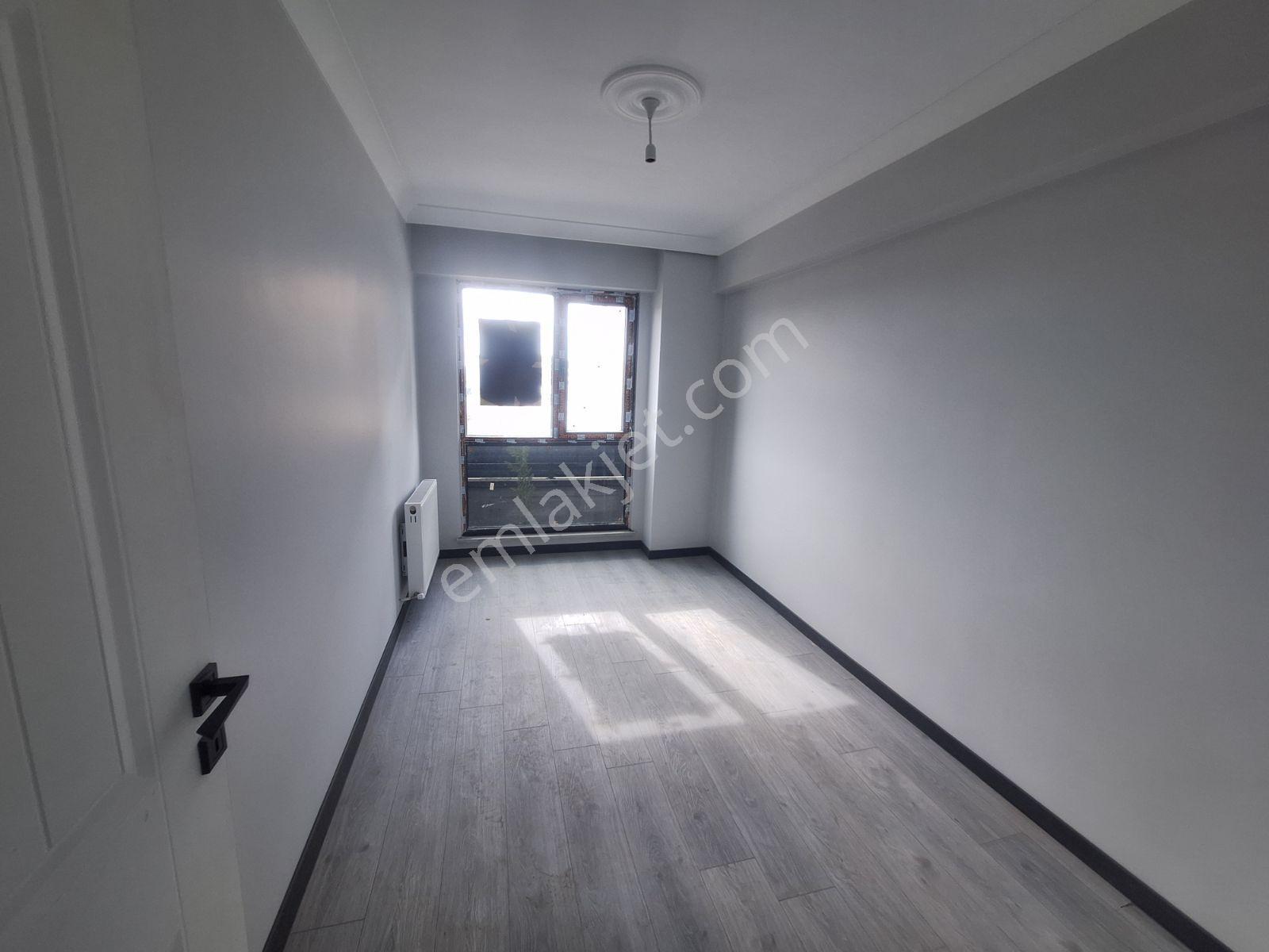 Mehmetoğlu Gayrimenkulden Hatip Mah.site İçinde 2+1 Satılık — fotoğraf 12