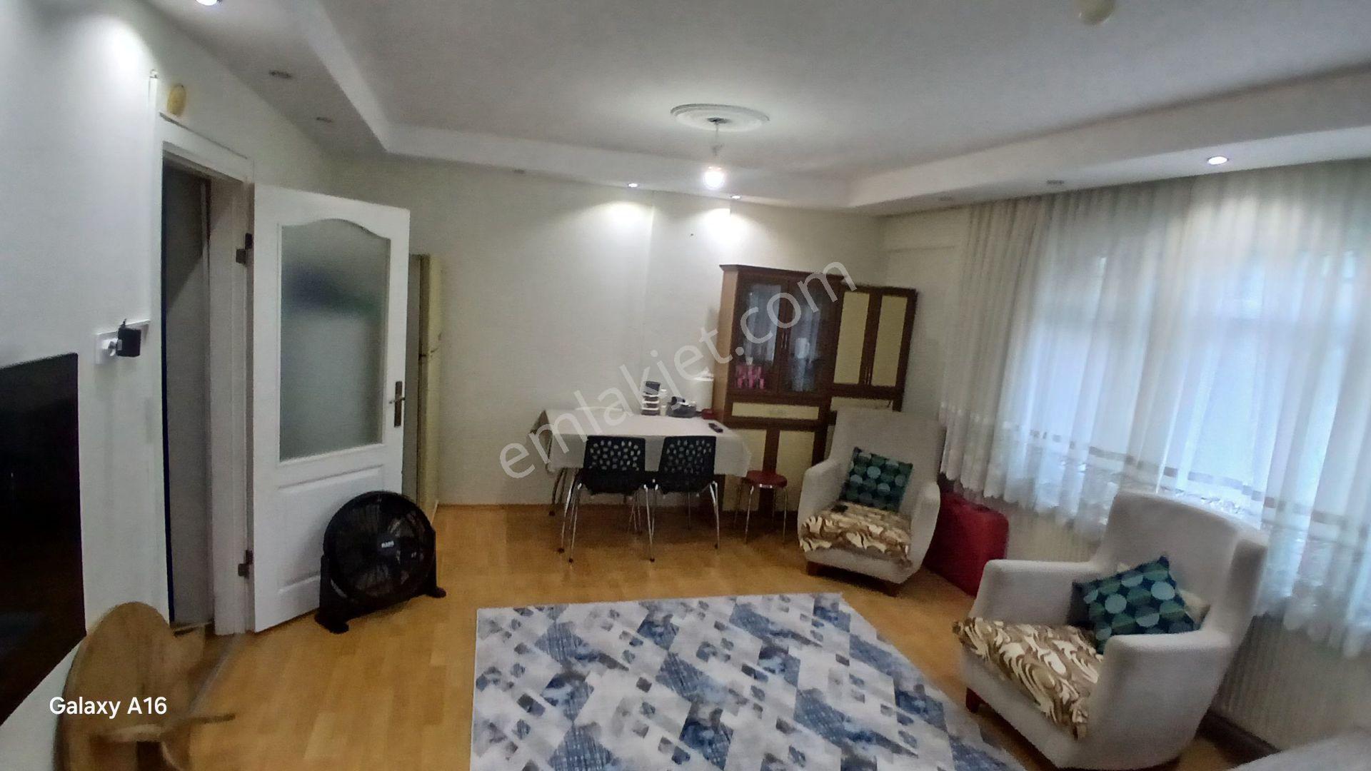 Bahçelievler Sıyavuşpaşa Mah Pınar Sokata Satılık Daire — fotoğraf 3