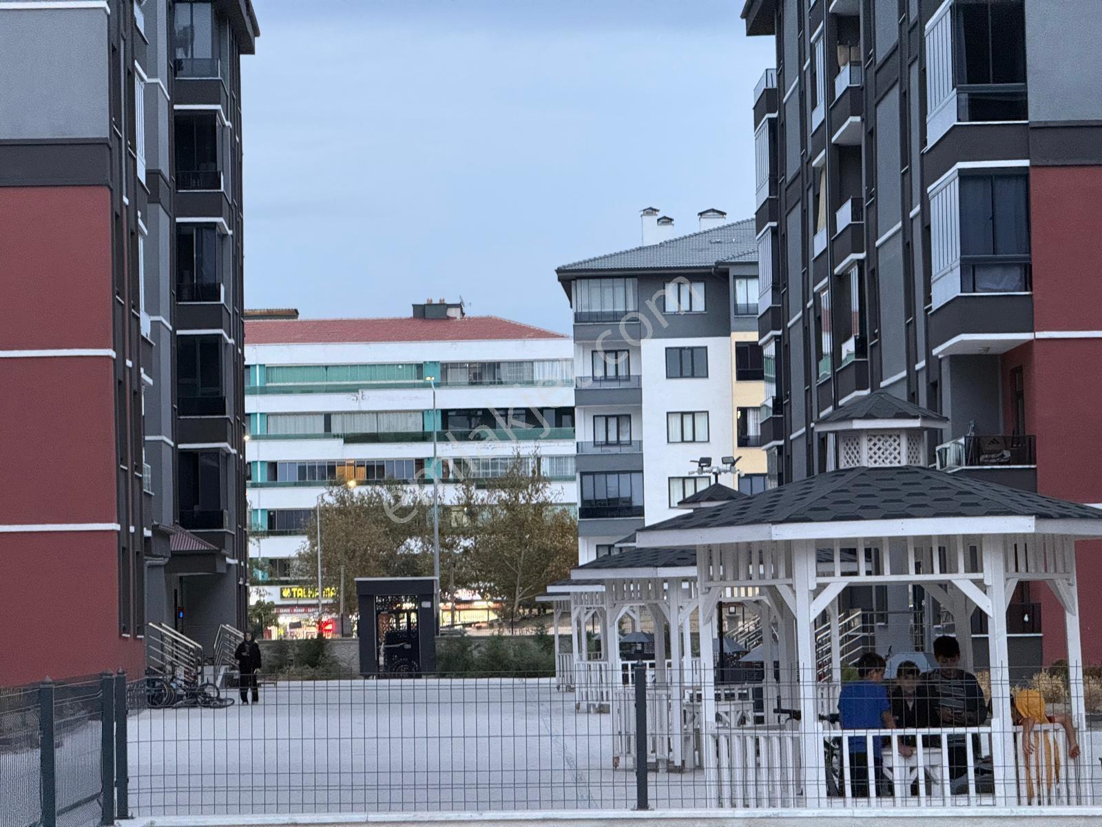 Karatay Emirgazi Mah. Lüks 4+1 Site İçerisinde Satılık Daire — fotoğraf 35