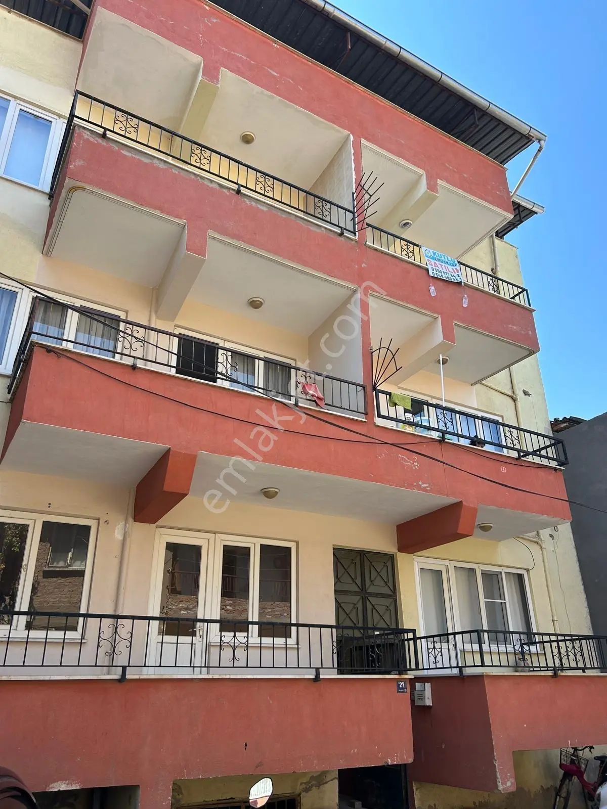 Nazilli Cumhuriyet Mahallesi'Nde 3+1 Geniş Balkonlu Daire