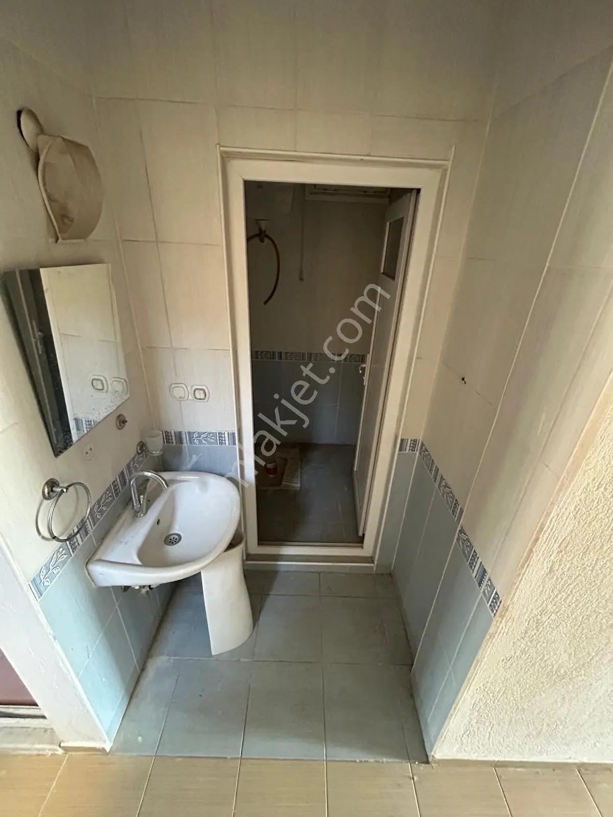Nazilli Cumhuriyet Mahallesi'nde 3+1 Geniş Balkonlu Daire — fotoğraf 3