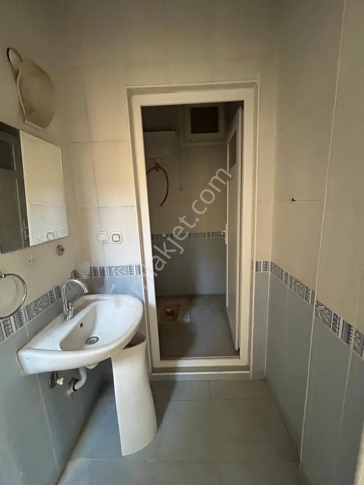 Nazilli Cumhuriyet Mahallesi'nde 3+1 Geniş Balkonlu Daire — fotoğraf 6