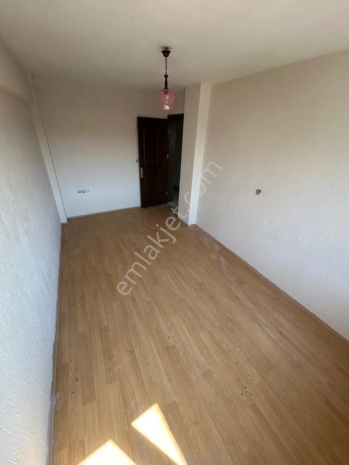 Nazilli Cumhuriyet Mahallesi'nde 3+1 Geniş Balkonlu Daire — fotoğraf 7