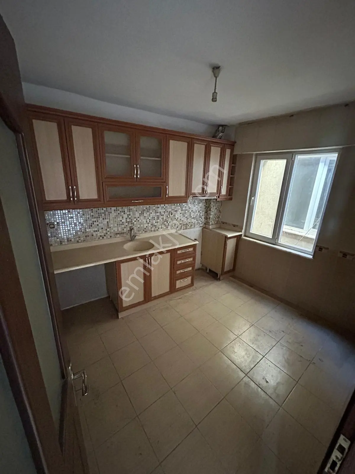 Nazilli Cumhuriyet Mahallesi'nde 3+1 Geniş Balkonlu Daire — fotoğraf 21