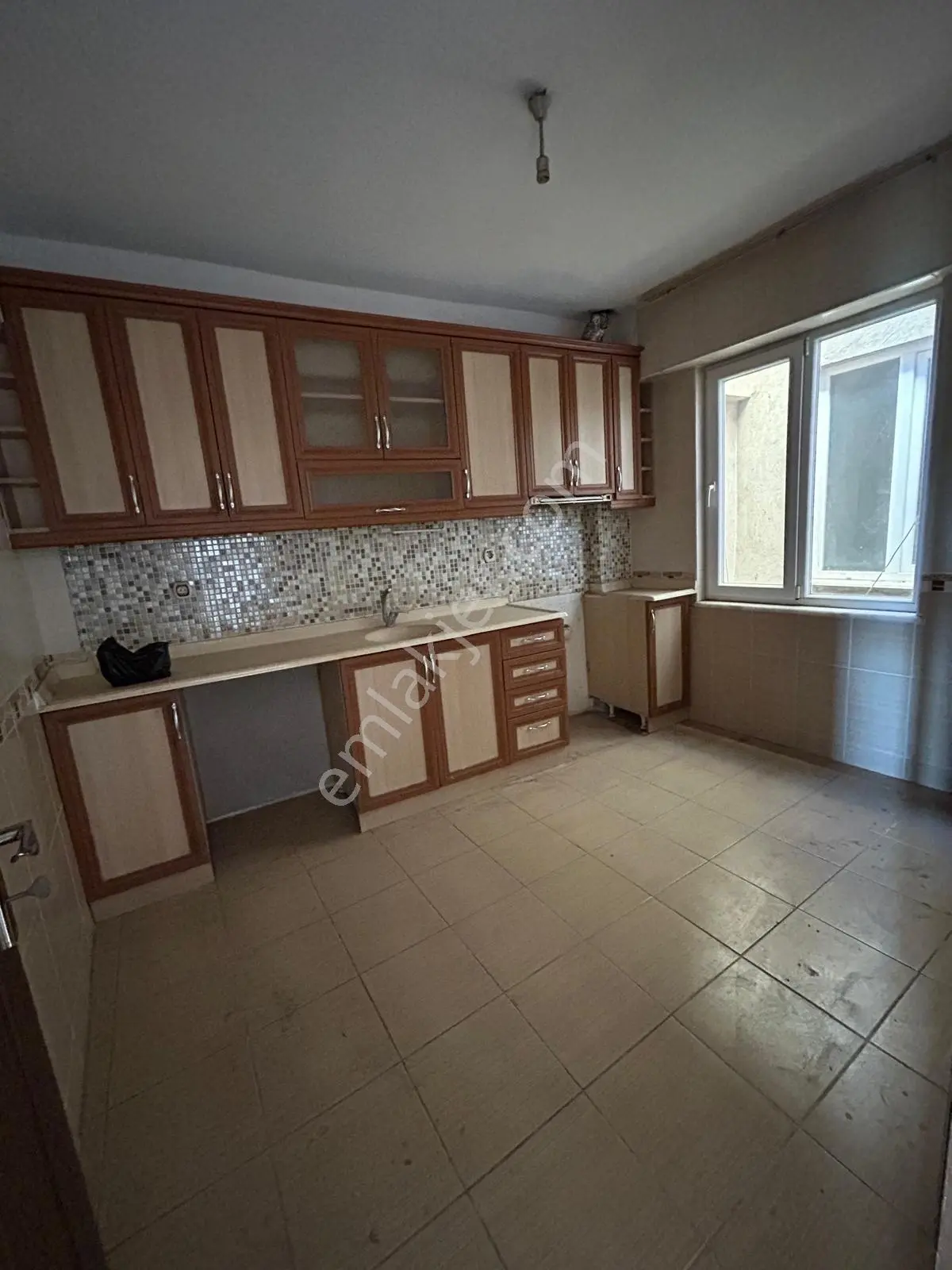 Nazilli Cumhuriyet Mahallesi'nde 3+1 Geniş Balkonlu Daire — fotoğraf 22