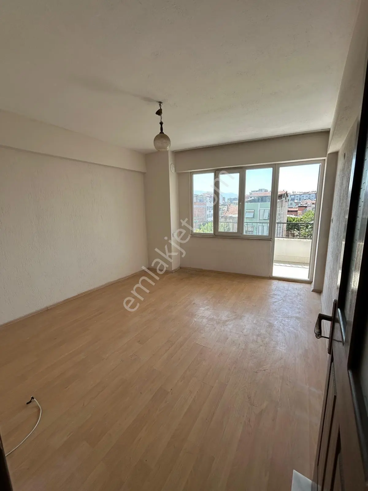 Nazilli Cumhuriyet Mahallesi'nde 3+1 Geniş Balkonlu Daire — fotoğraf 25