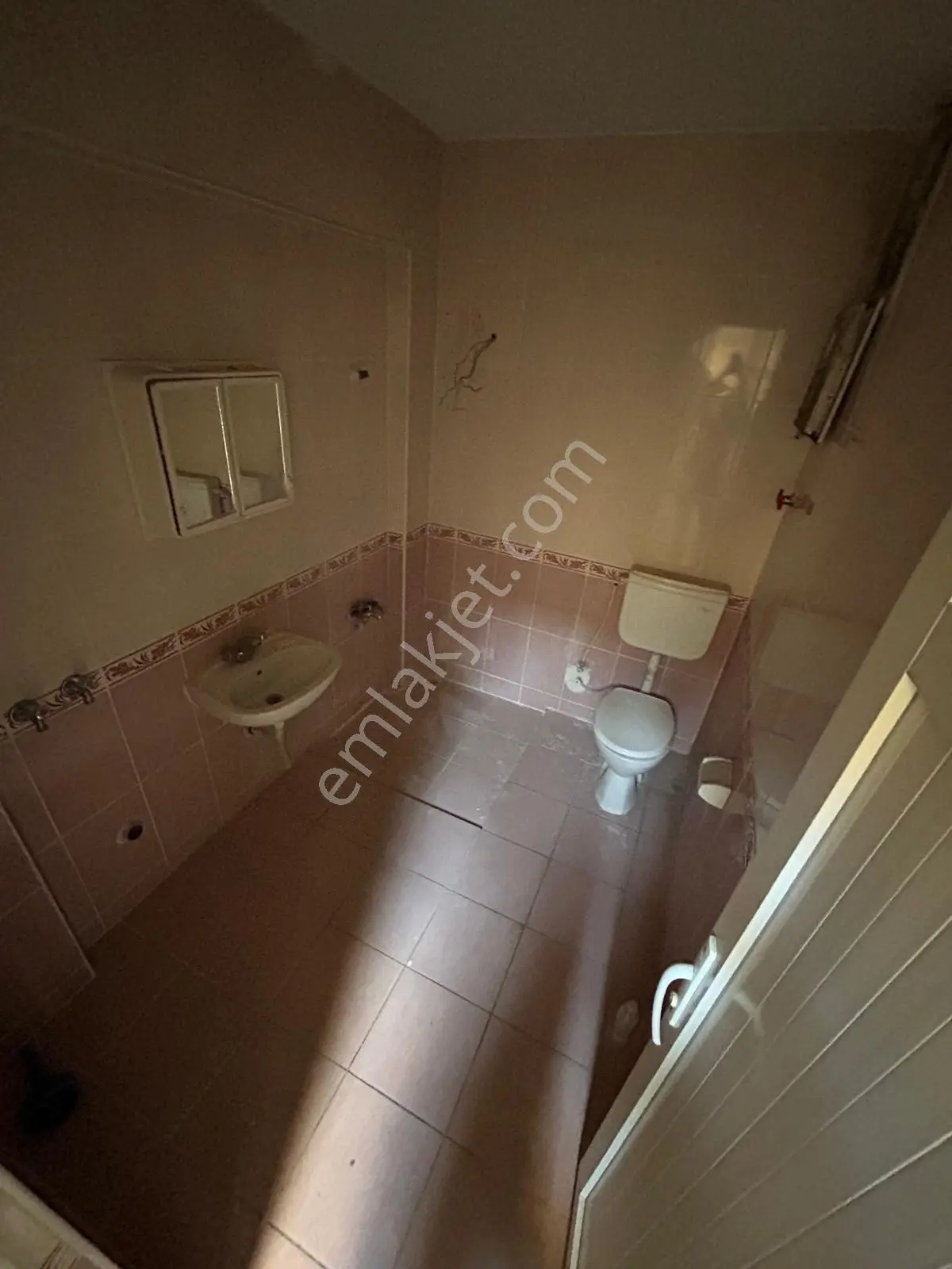 Nazilli Cumhuriyet Mahallesi'nde 3+1 Geniş Balkonlu Daire — fotoğraf 30
