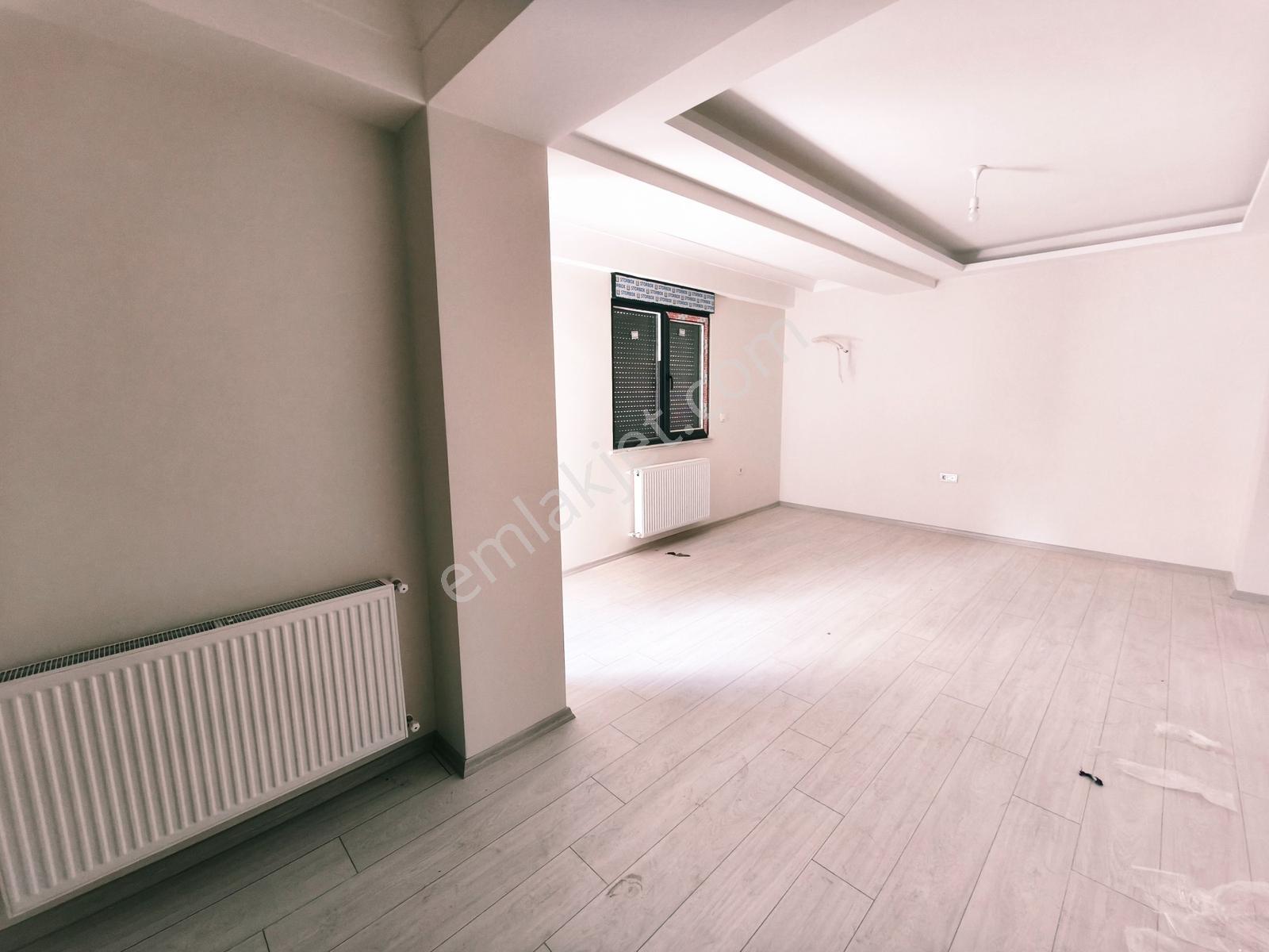 Sıfır Lüks Binada Ebeveyn Banyolu Libadiye Cad. Yakın Arakat 2+1 — fotoğraf 5