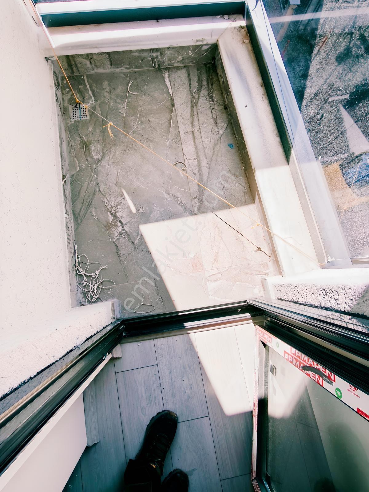 Sıfır Lüks Binada Ebeveyn Banyolu Libadiye Cad. Yakın Arakat 2+1 — fotoğraf 8