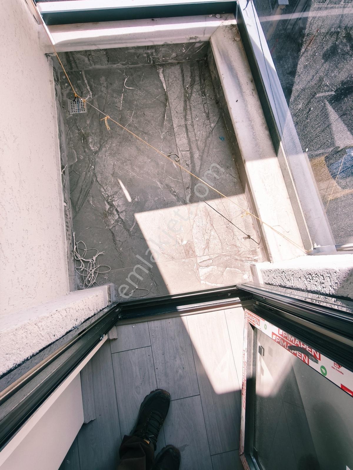 Sıfır Lüks Binada Ebeveyn Banyolu Libadiye Cad. Yakın Arakat 2+1 — fotoğraf 9