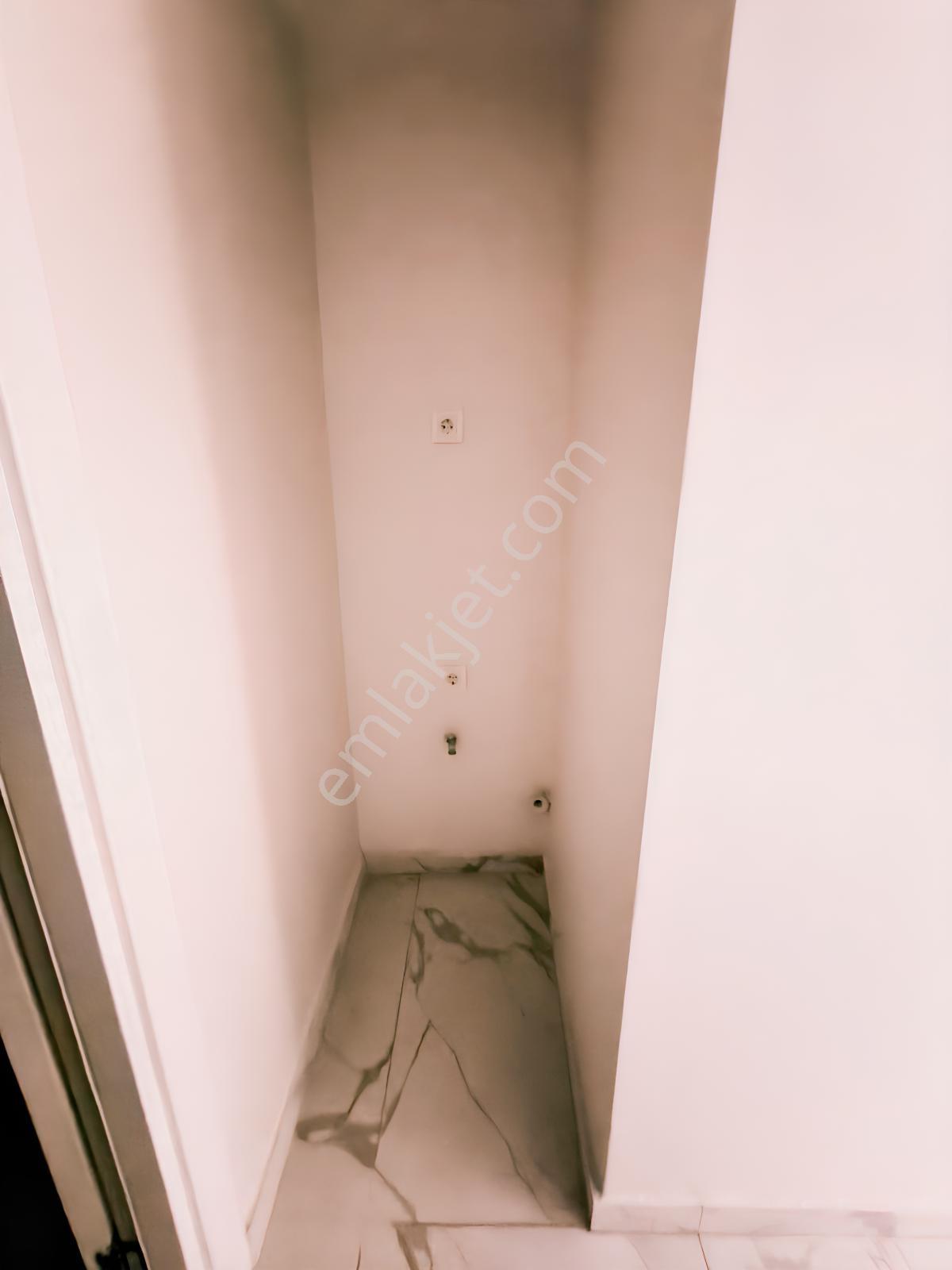 Sıfır Lüks Binada Ebeveyn Banyolu Libadiye Cad. Yakın Arakat 2+1 — fotoğraf 24