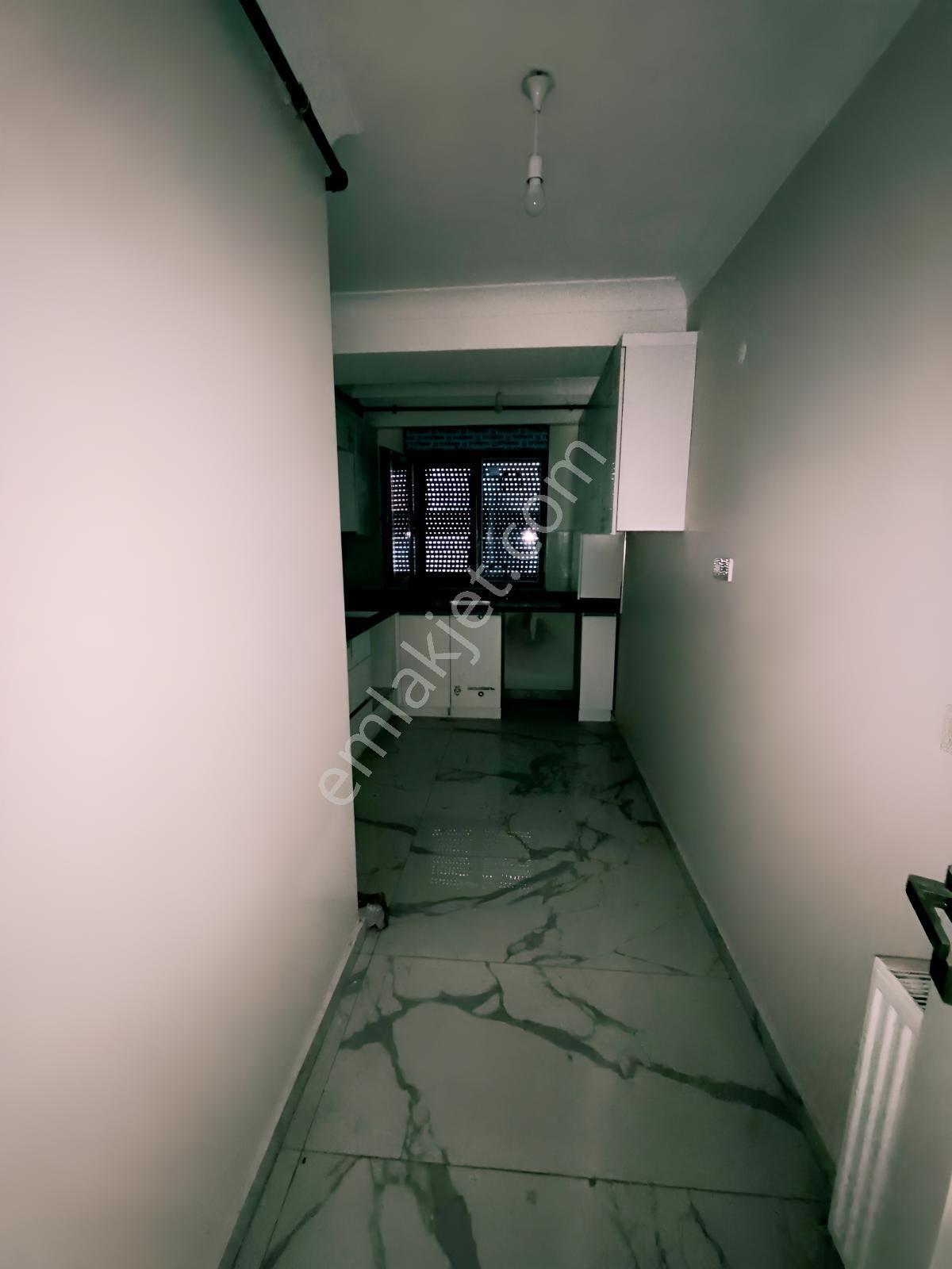 Sıfır Lüks Binada Ebeveyn Banyolu Libadiye Cad. Yakın Arakat 2+1 — fotoğraf 29