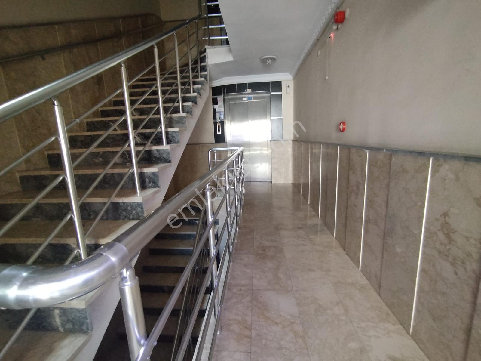 Ataparkta Ovacık Yakını İskanlı Yapılı 3+1 Fırsat Daire — fotoğraf 18