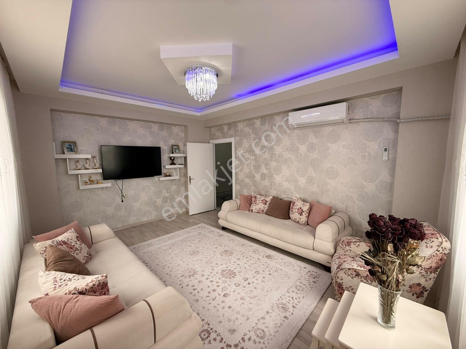 Doğum Hastanesi Arkasında Full Bakımlı 3+1 Satılık Daire — fotoğraf 3