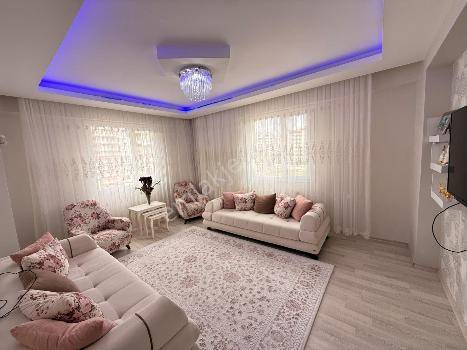 Doğum Hastanesi Arkasında Full Bakımlı 3+1 Satılık Daire — fotoğraf 5