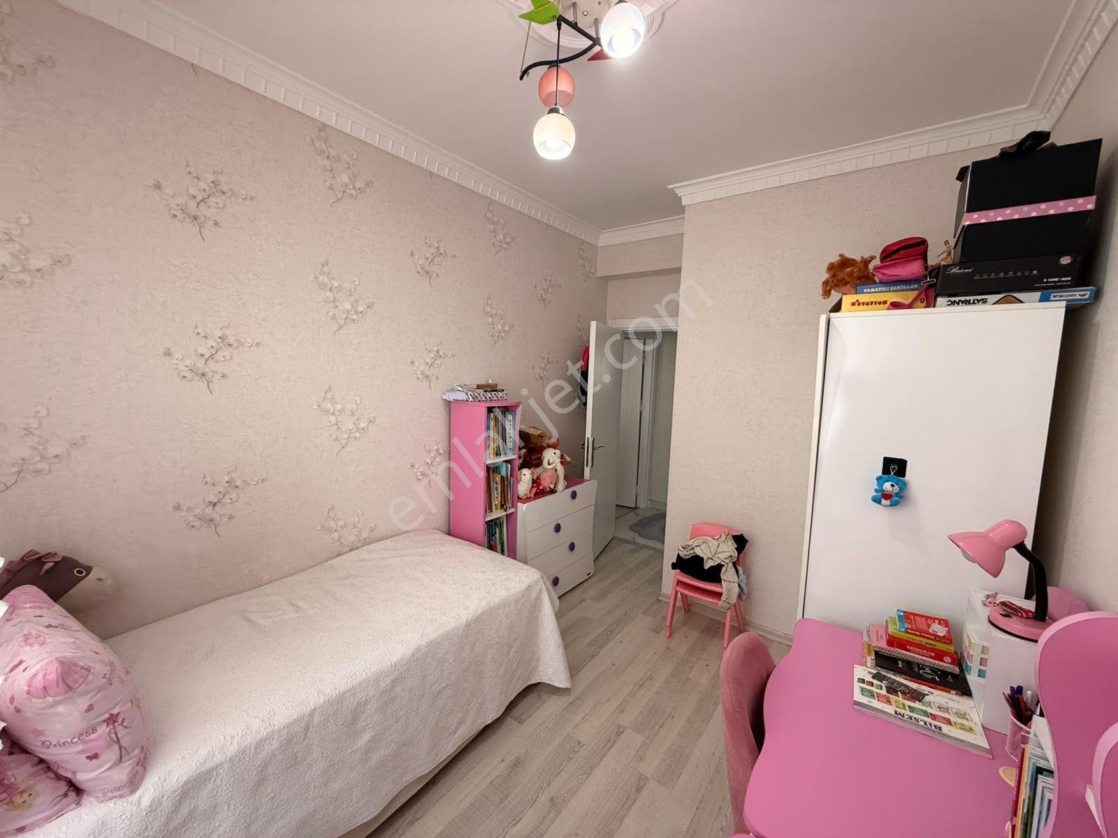 Doğum Hastanesi Arkasında Full Bakımlı 3+1 Satılık Daire — fotoğraf 6