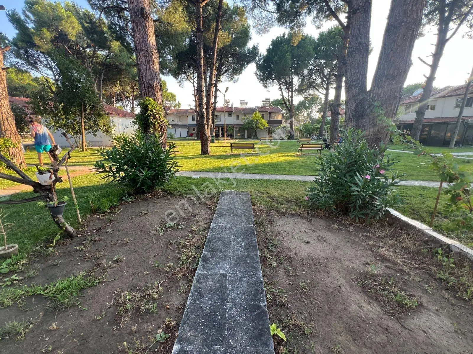 Ayvalık, Altınova'da Site İçi, Denize Yürüme Mesafesinde Satılık — fotoğraf 4
