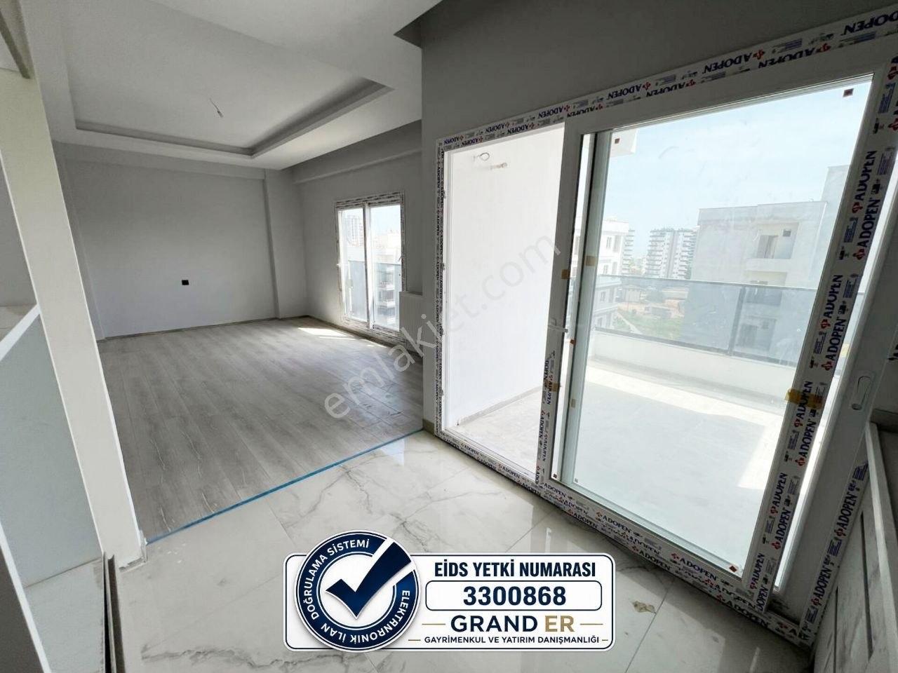 Mezitli Davultepede 2+1, 3 Cepheli, 2 Banyolu, Havuzlu Sitede — fotoğraf 3