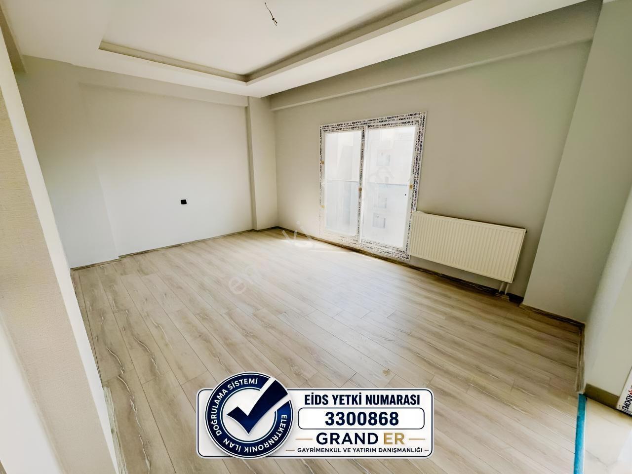 Mezitli Davultepede 2+1, 3 Cepheli, 2 Banyolu, Havuzlu Sitede — fotoğraf 4