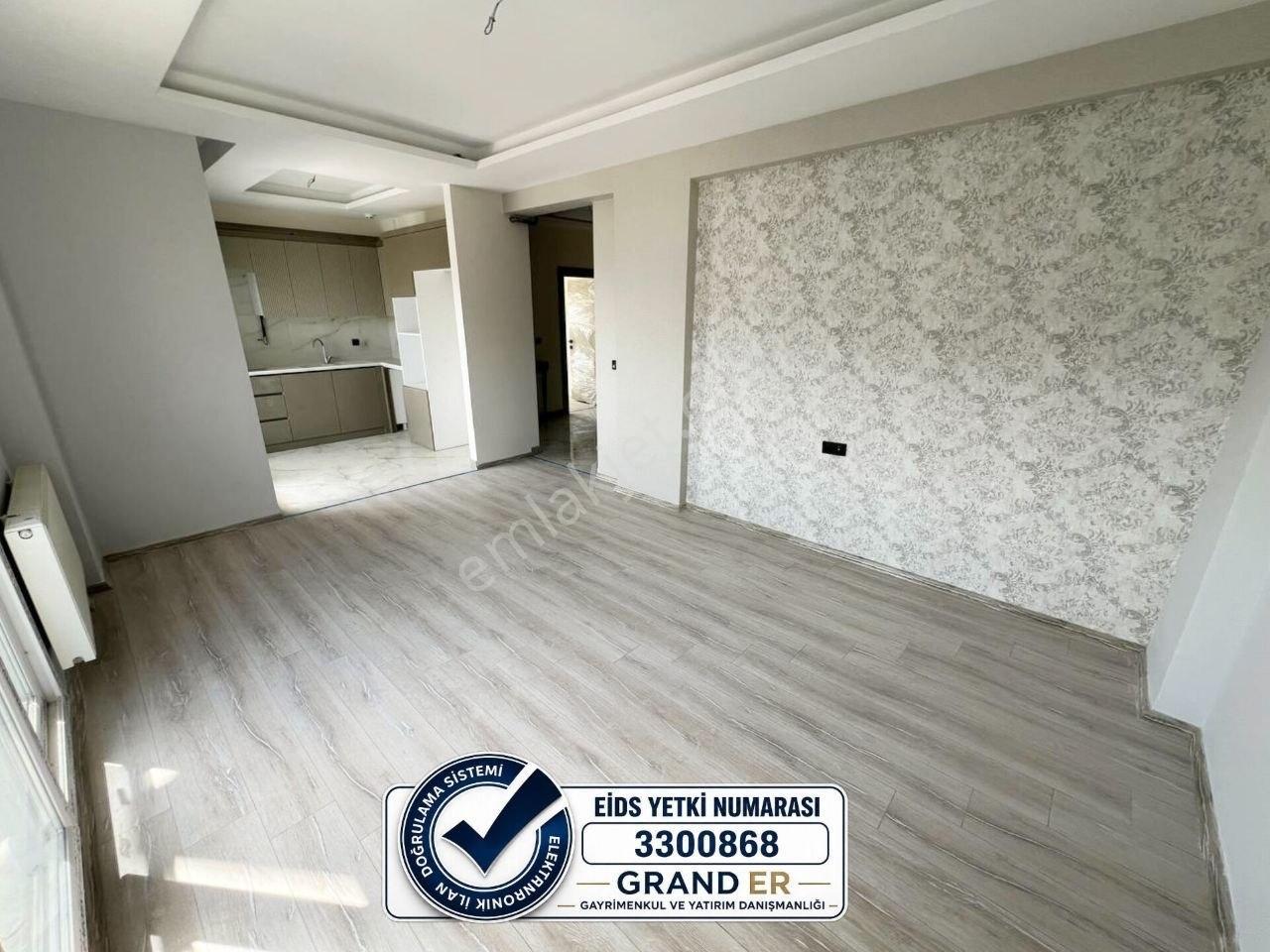 Mezitli Davultepede 2+1, 3 Cepheli, 2 Banyolu, Havuzlu Sitede — fotoğraf 6