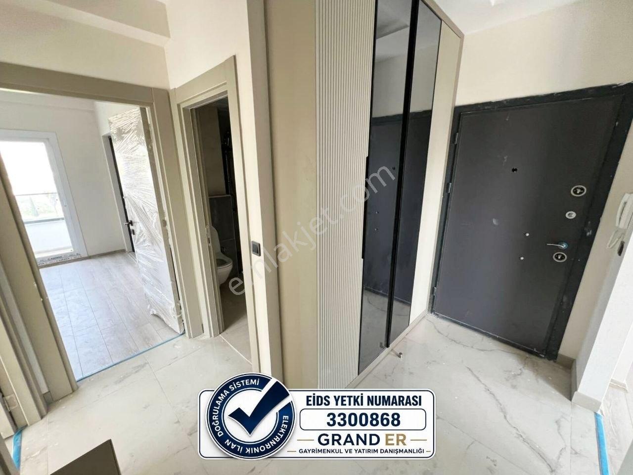 Mezitli Davultepede 2+1, 3 Cepheli, 2 Banyolu, Havuzlu Sitede — fotoğraf 7
