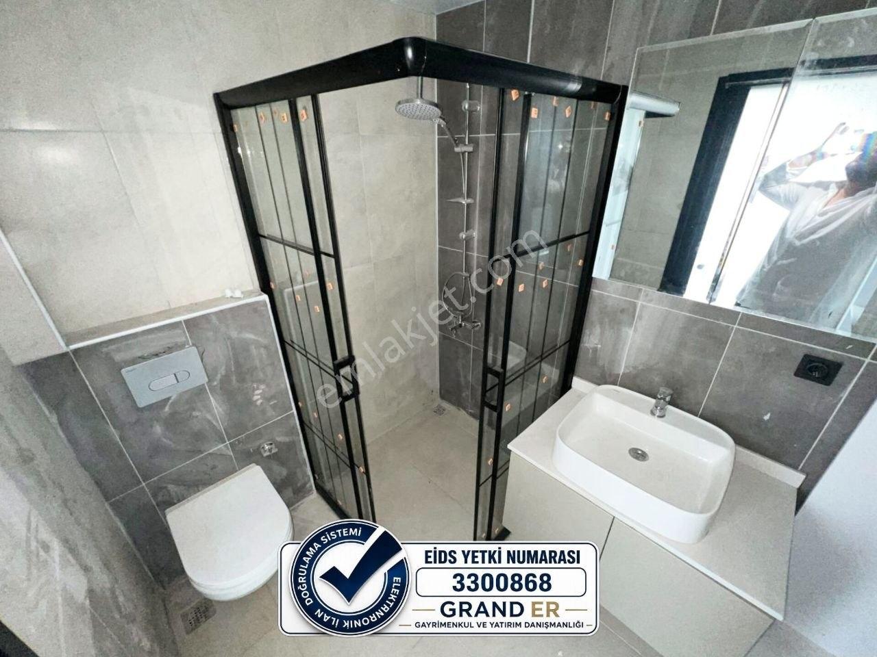 Mezitli Davultepede 2+1, 3 Cepheli, 2 Banyolu, Havuzlu Sitede — fotoğraf 10