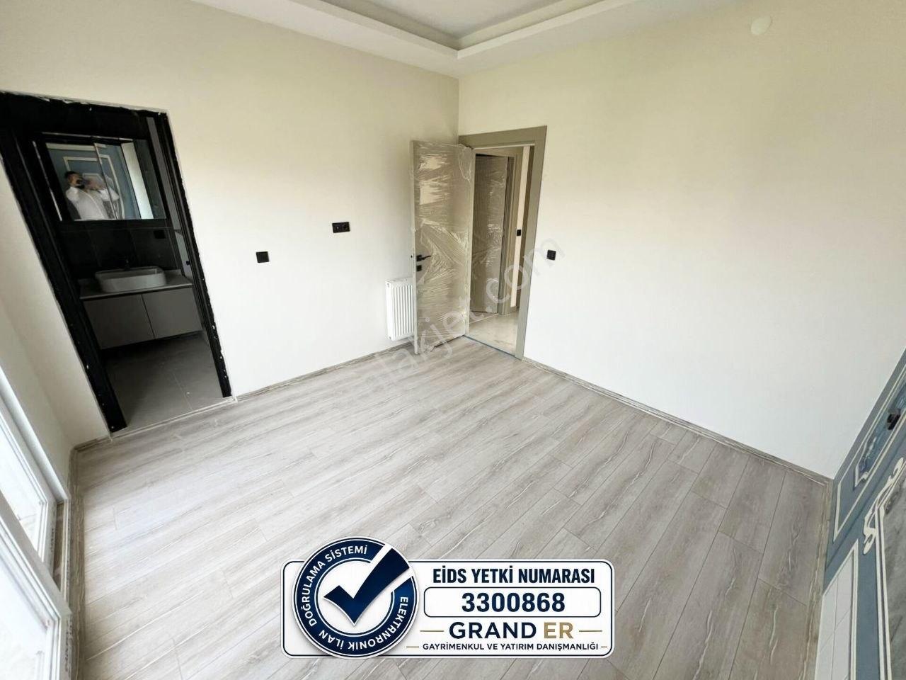 Mezitli Davultepede 2+1, 3 Cepheli, 2 Banyolu, Havuzlu Sitede — fotoğraf 12