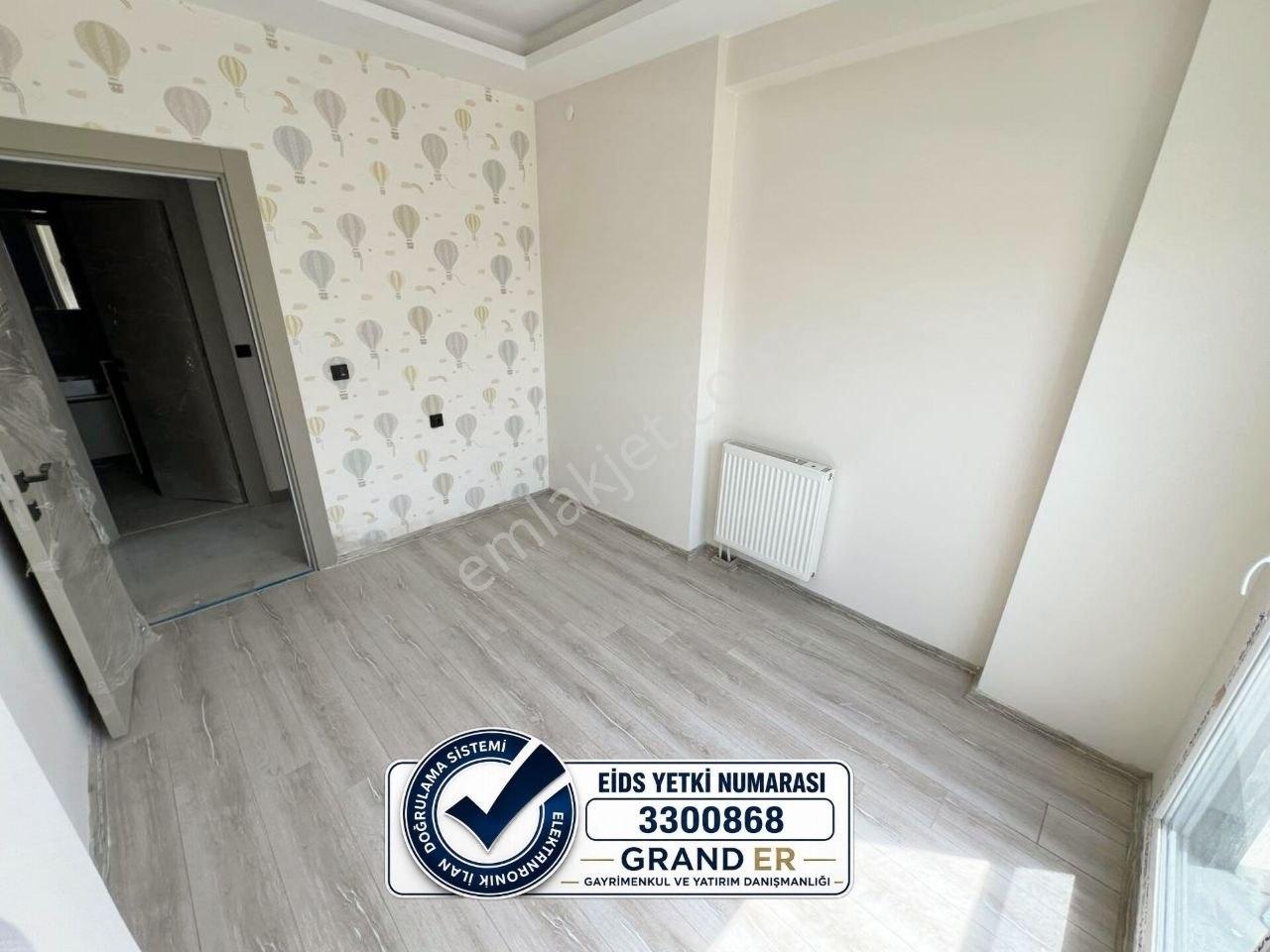 Mezitli Davultepede 2+1, 3 Cepheli, 2 Banyolu, Havuzlu Sitede — fotoğraf 15