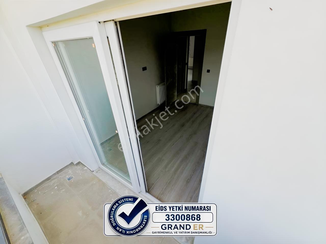 Mezitli Davultepede 2+1, 3 Cepheli, 2 Banyolu, Havuzlu Sitede — fotoğraf 19