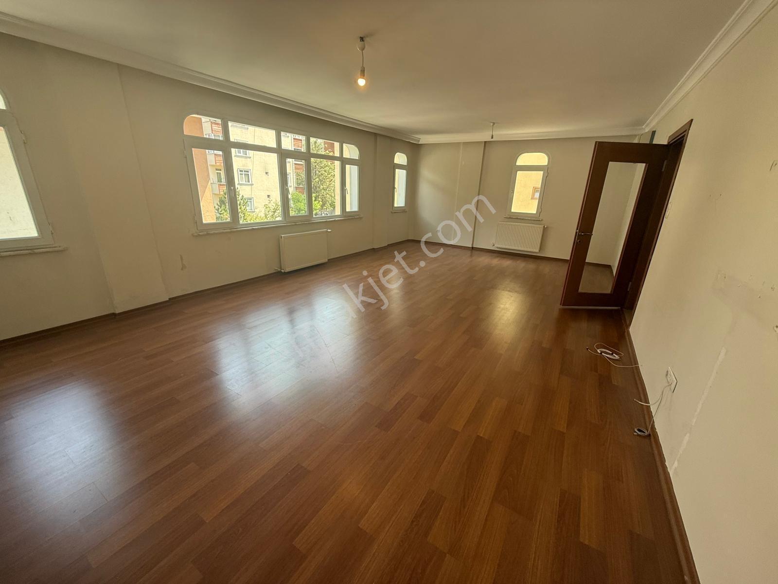 Tarabya'da , Boş 3+1 Kat İrtifaktlı Arakat Satılık Daire — fotoğraf 25